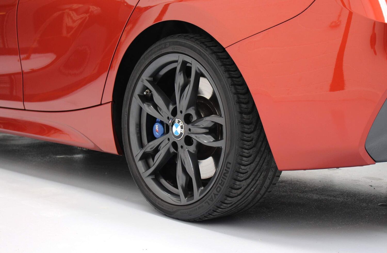 Used BMW 1 SERIES 2017 Orange in Quainton, Buckinghamshire | Rose 